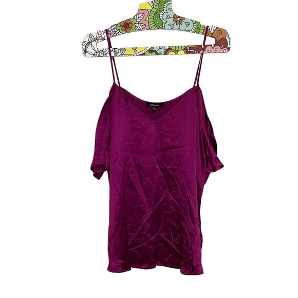 𝅺🆕 Ella Moss Izzy Open Shoulder Top in Wine - Picture 5 of 10